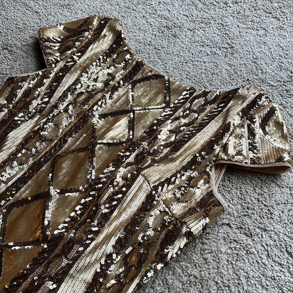 NWTs Gold Dress - Adrianna Papell - Picture 3 of 11